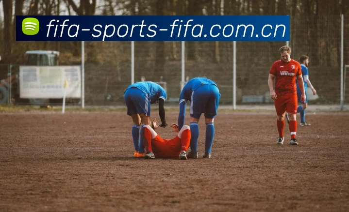 福登锋线爆发,勇夺关键进球